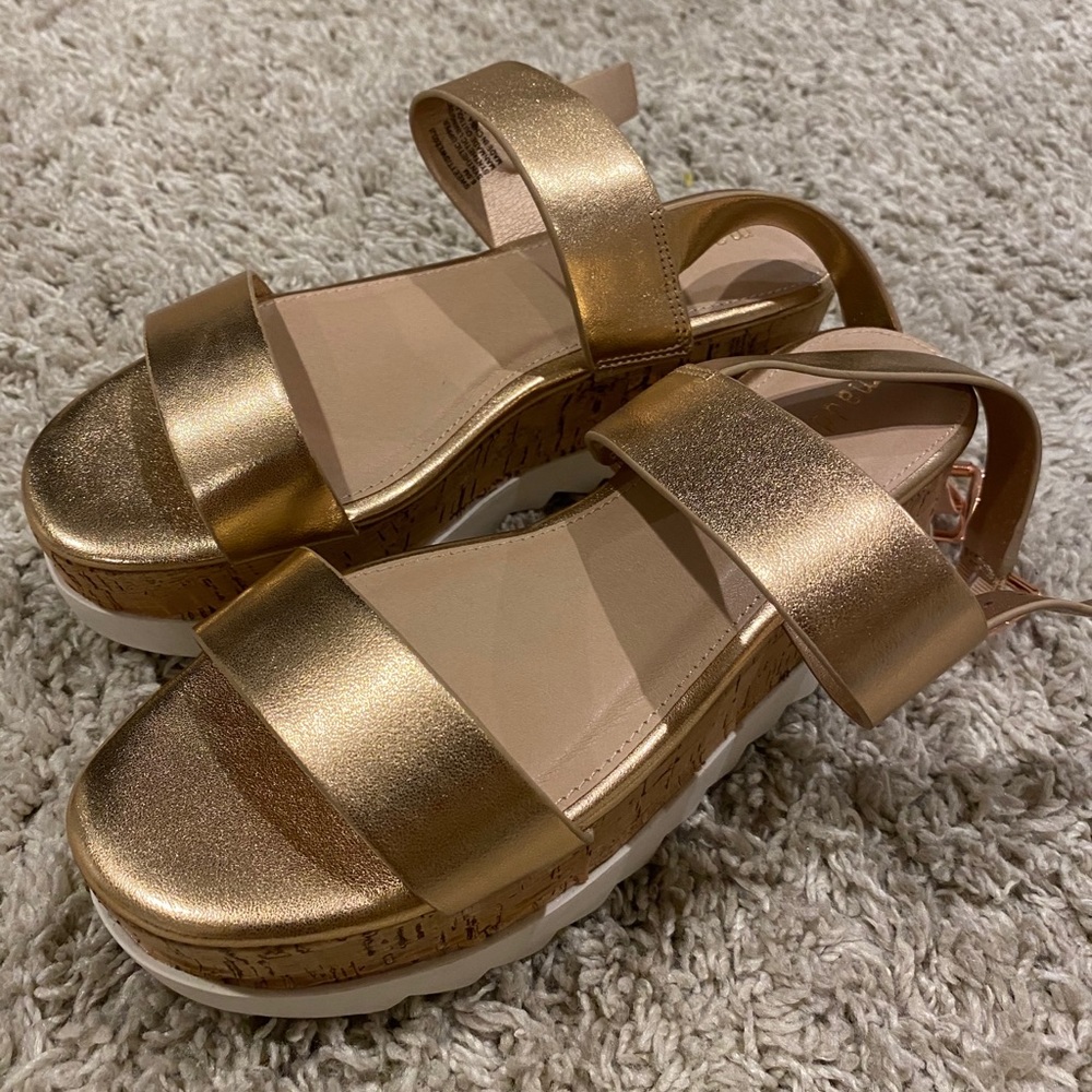 BRAND NEW STEVE MADDEN